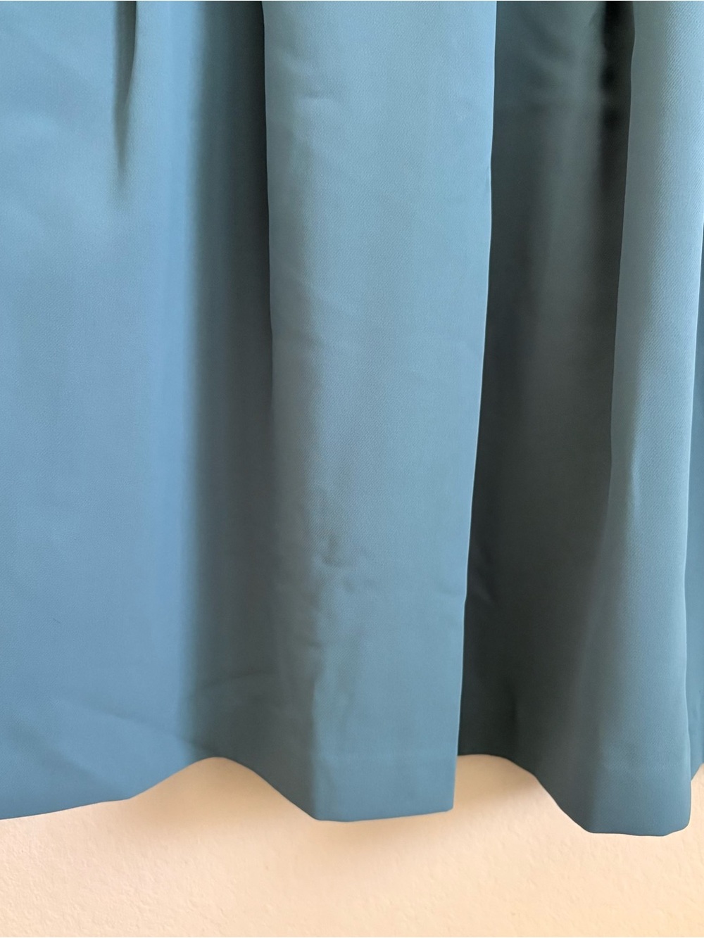 Ann Taylor The Pleated Belted Crewneck Dress in Fluid Crepe- size 4P - Picture 4 of 12